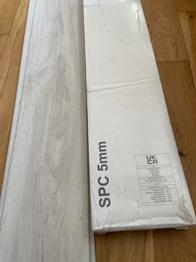 Vinyl Click Flooring – Frosted Palm