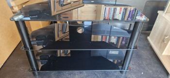 TV Units. Free  *Collection Only* Dumbarton