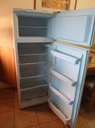 Indesit Freestanding Fridge Freezer – White, Good Condition