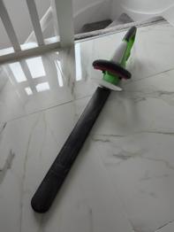 Free hedge trimmer