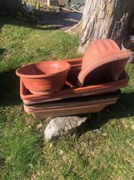 Plant pots/ tubs