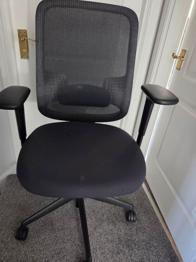 Office chair free to uplift