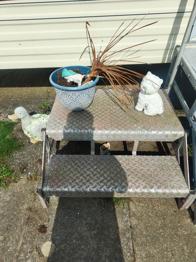 Metal caravan steps solid 90 pound
