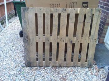 Wooden pallet