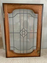 2 pairs of wall cupboard doors